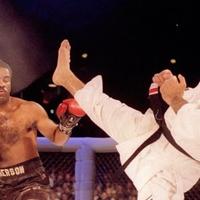Preminuo čuveni UFC borac: Poznat po "jednoj rukavici"