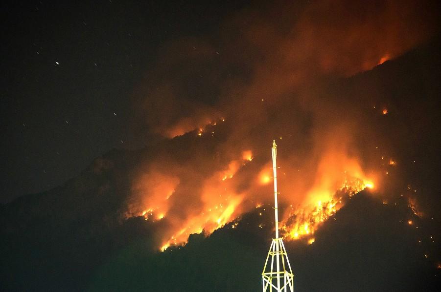 Poznati fotograf apeluje zbog požara u Jablanici: Čvrsnico oprosti nam!