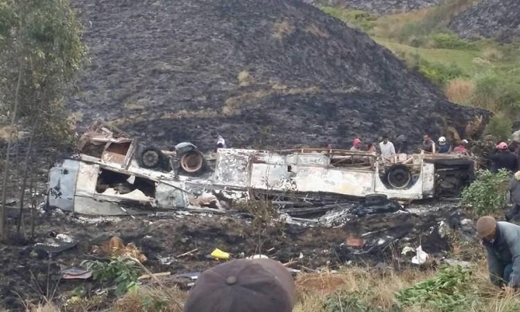 U saobraćajnoj nesreći na Madagaskaru poginule 23 osobe