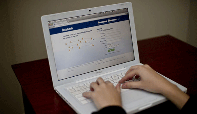 Sud u Zadru kaznio muškarca i njegovu svastiku zbog vrijeđanja na Facebooku