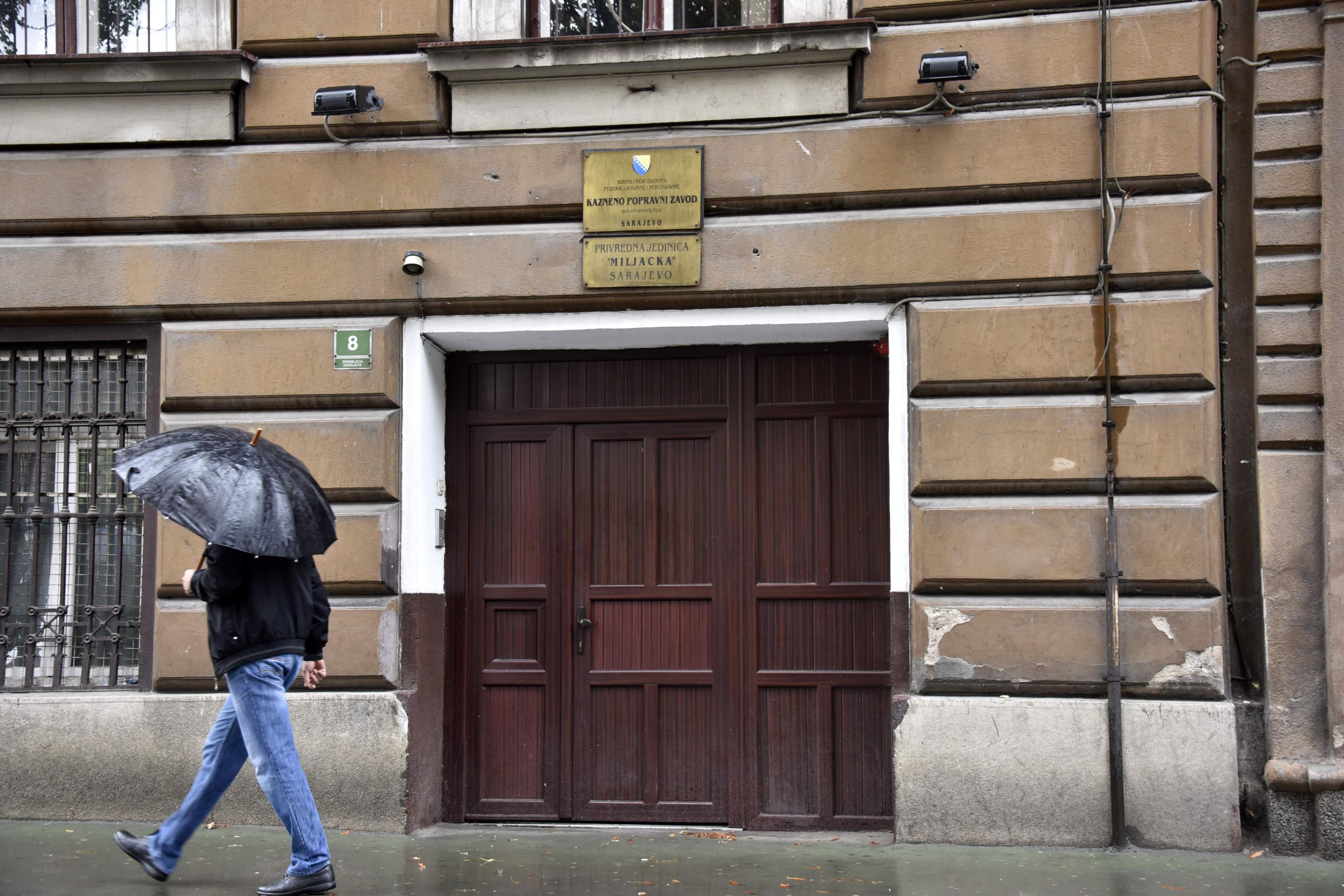 Odgođeno suđenje dilerima u Sarajevu jer je pritvorenik dobio šugu