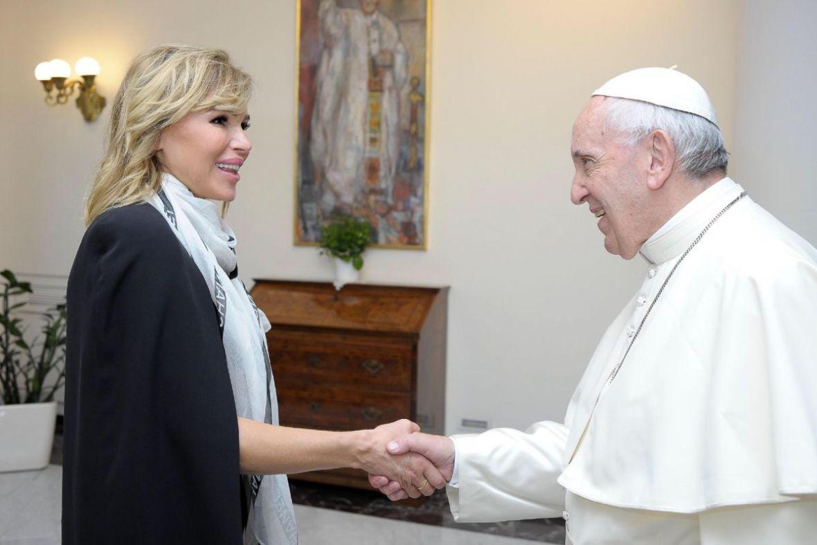 Sanela Dženkins susrela se s papom Franjom u Vatikanu