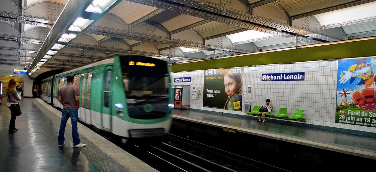 Francuska: Dječaku rođenom u metrou besplatan prijevoz do 25. godine