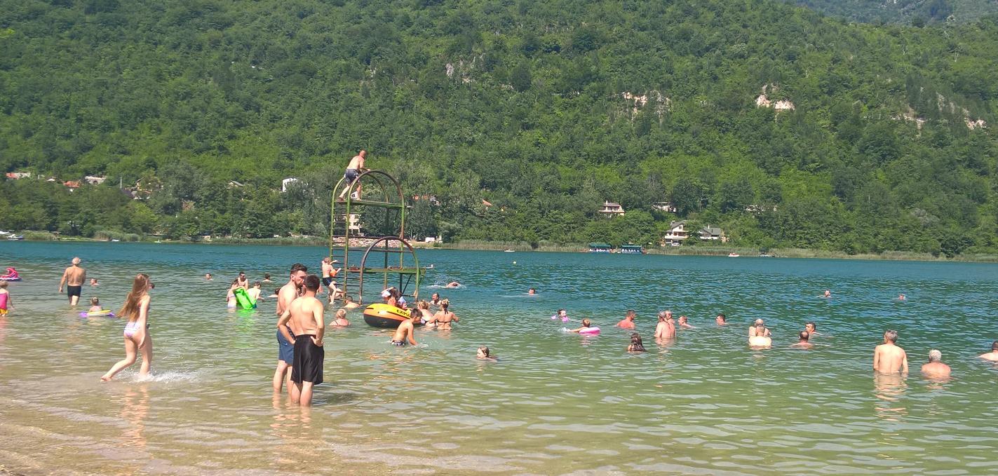 Priroda Boračkog jezera je predivna, ali za privlačenje turista treba poboljšati ponudu