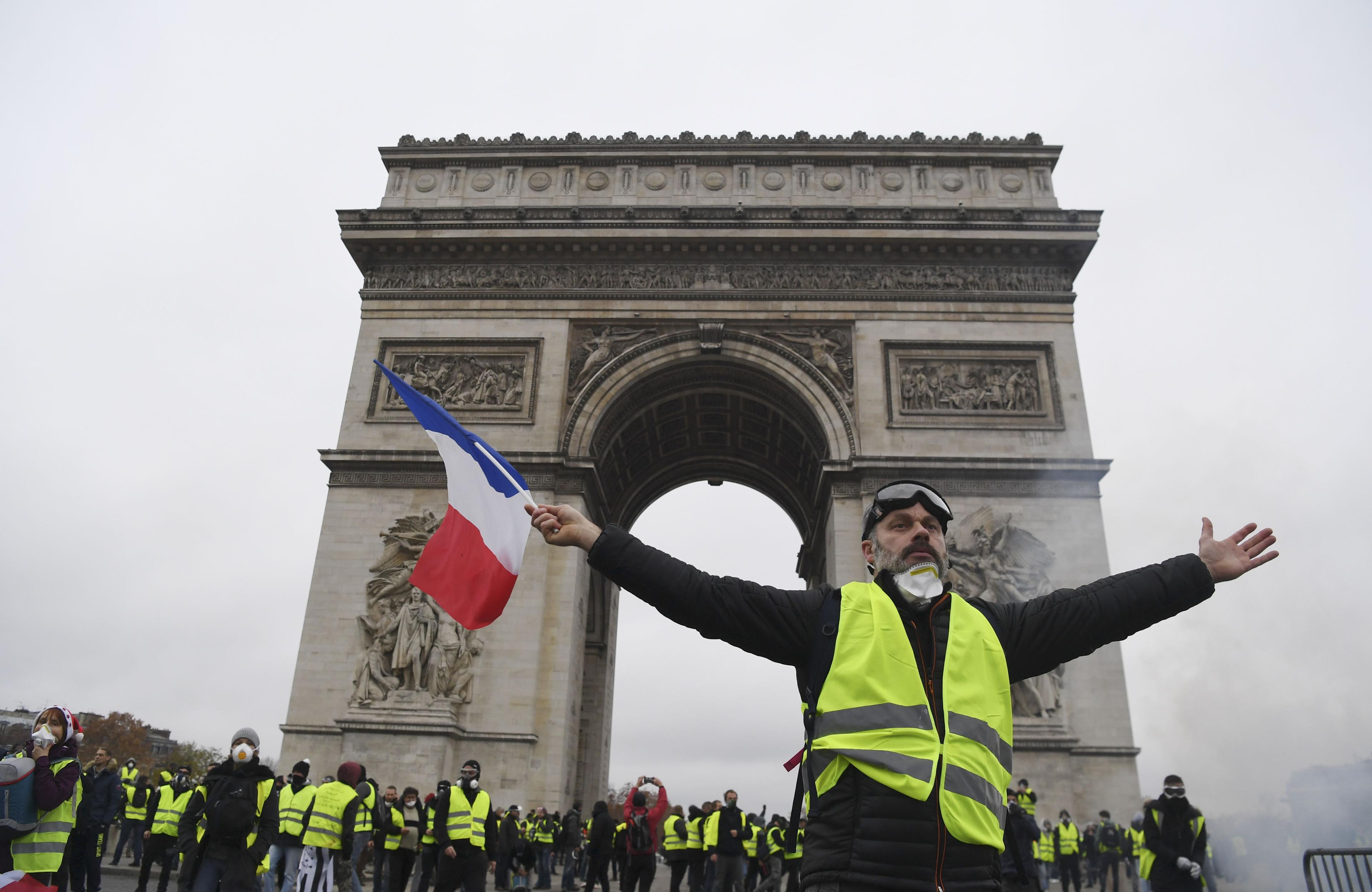 Protesti u Francuskoj traju od 17. novembra - Avaz