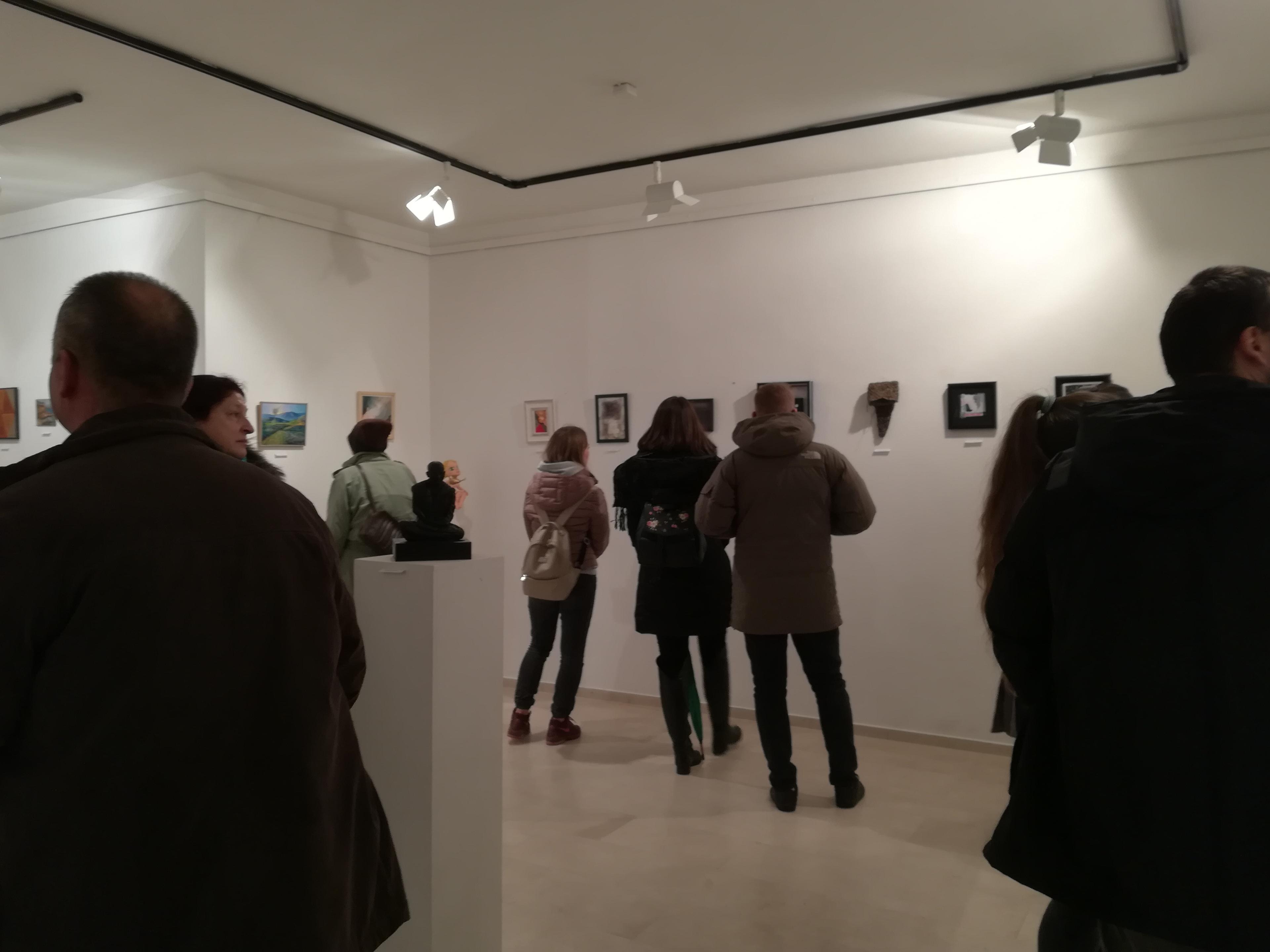 Otvorena izložba „Mali format 2018“ u prostorijama Galerije „Roman Petrović“