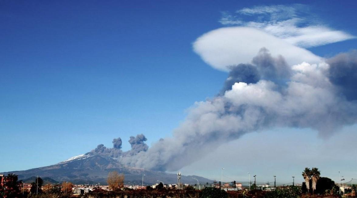 Nakon erupcije Etne, Siciliju pogodio jak zemljotres, povrijeđeno 30 osoba