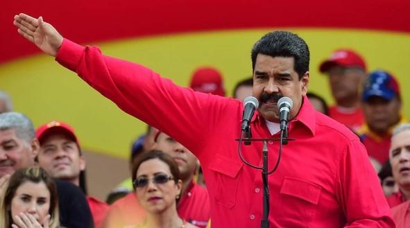 Maduro poručio: Diplomate SAD za 72 sata da napuste zemlju
