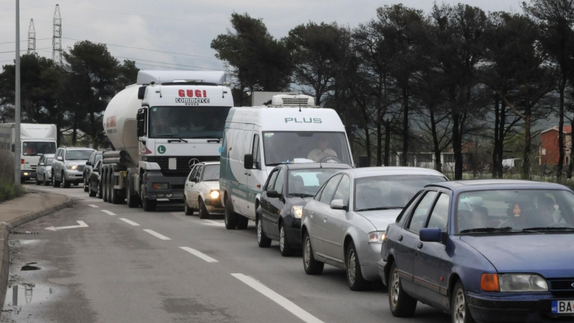 Na magistralnom putu M-17 Jablanica - Mostar obustavljen saobraćaj