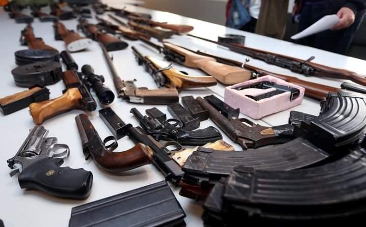 Ogromne količine oružja kod građana - Avaz