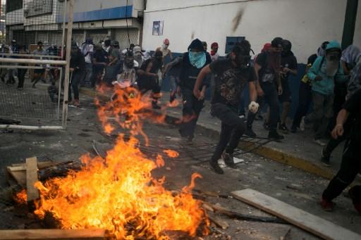 Užas na ulicama Karakasa - Avaz