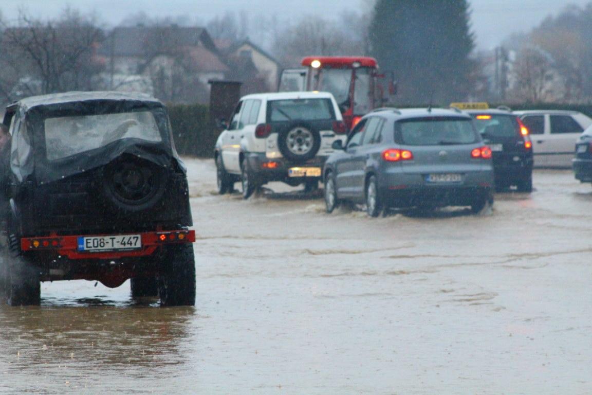 Povećan rizik od poplava: Danas interni sastanak FUCZ-a, sutra s agencijama