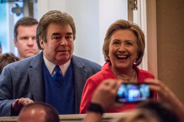 Tony Rodham i Hillary Clinton - Avaz