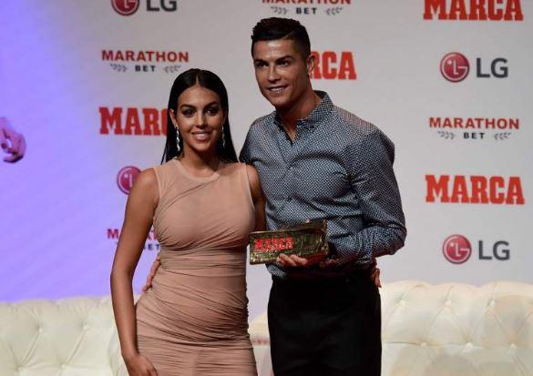 Ronaldo i Georgina u sretnoj vezi - Avaz