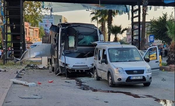 Bombaški napad na autobus turske policije, petero povrijeđenih
