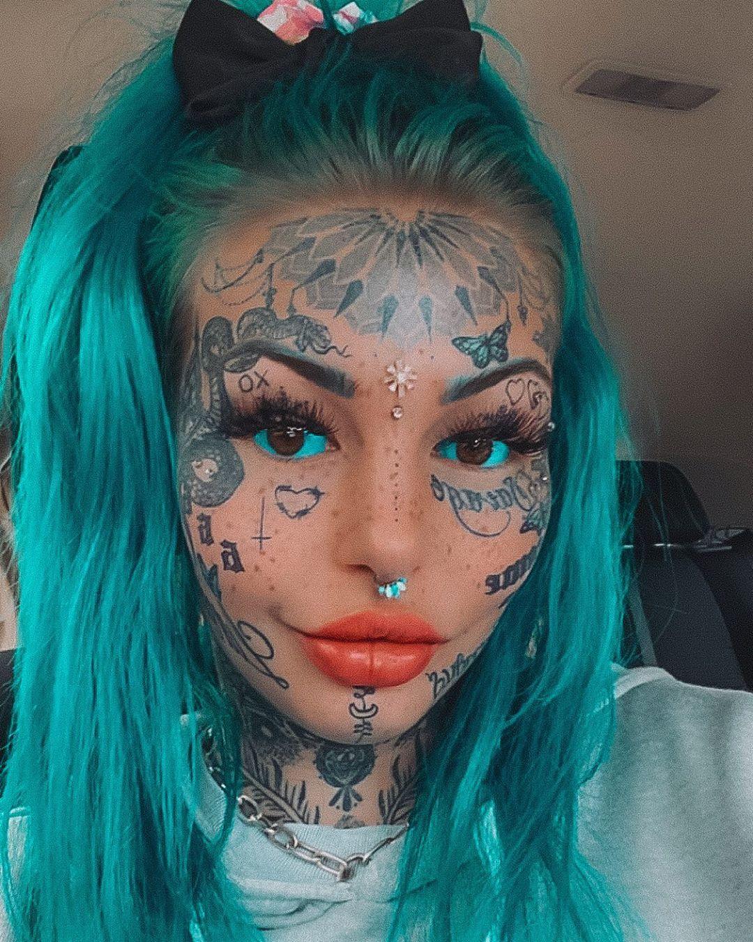 Amber Luk: Instagram model s najviše tetovaža šokira javnost