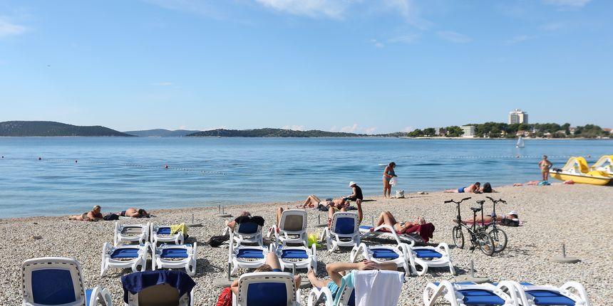 Kako će izgledati boravak na plažama u Hrvatskoj: Kontrole redara, udaljeni peškiri...