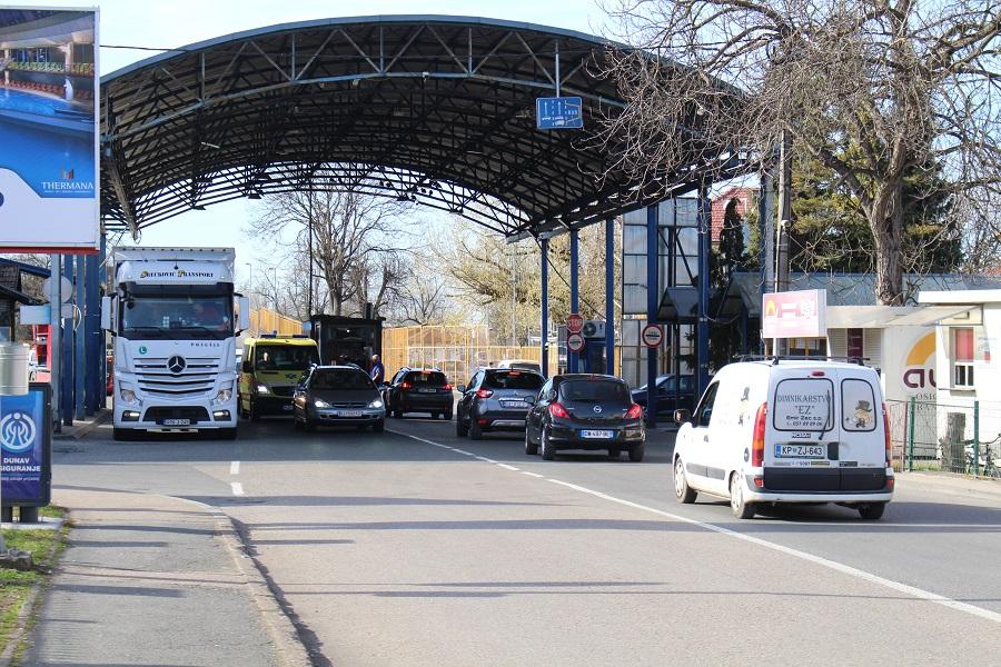 Svi granični prijelazi s Hrvatskom otvoreni za promet teretnih vozila