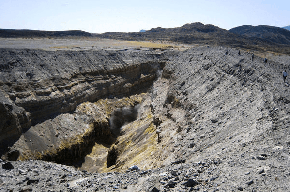 Zemljinu koru čini desetak velikih tektonskih ploča koje se neprestano sudaraju - Avaz