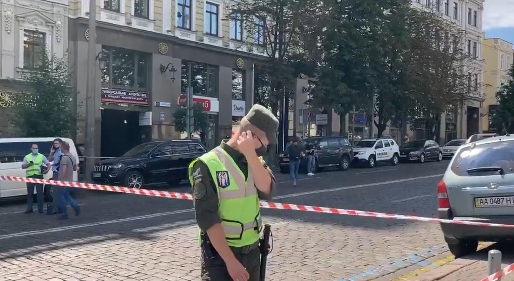Muškarac ušao u banku u Kijevu i rekao da ima bombu u ruksaku