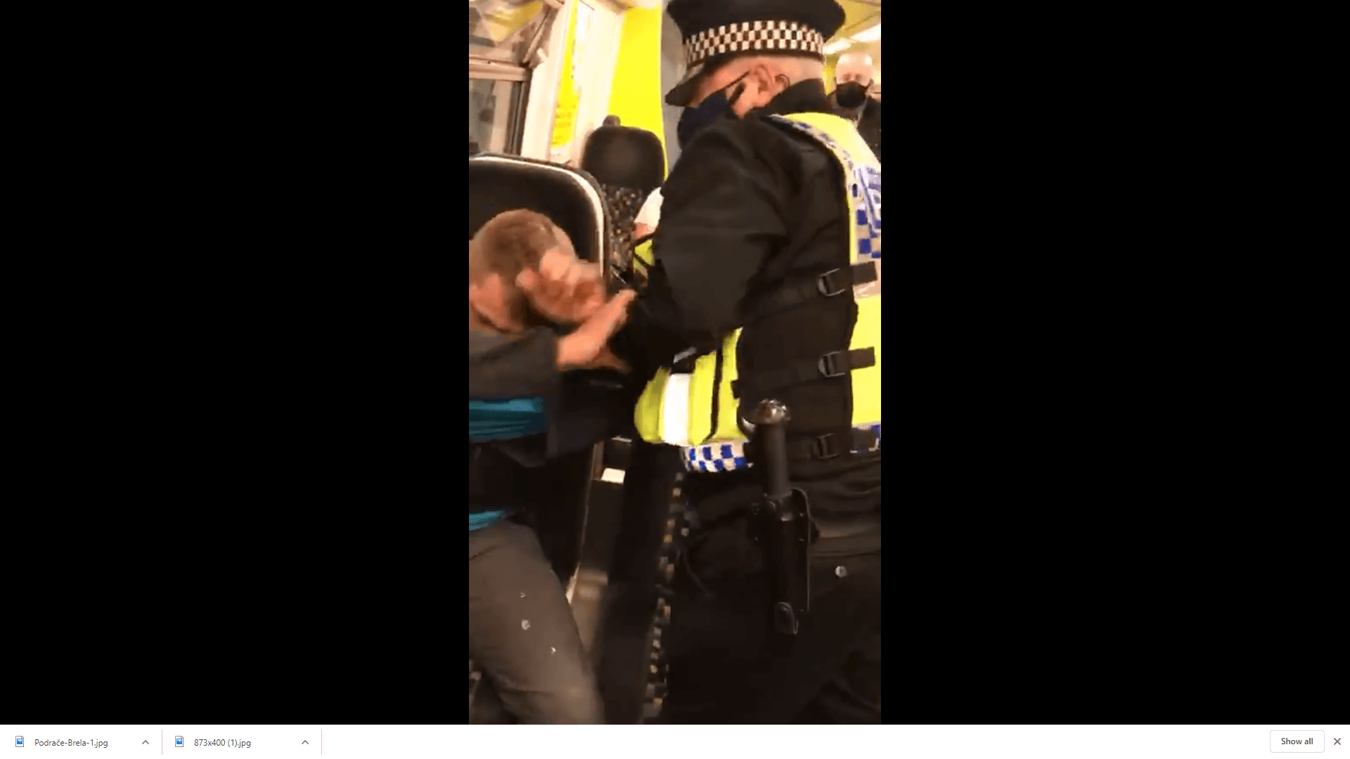 Pogledajte kako britanska policija postupa sa onima koji ne nose masku