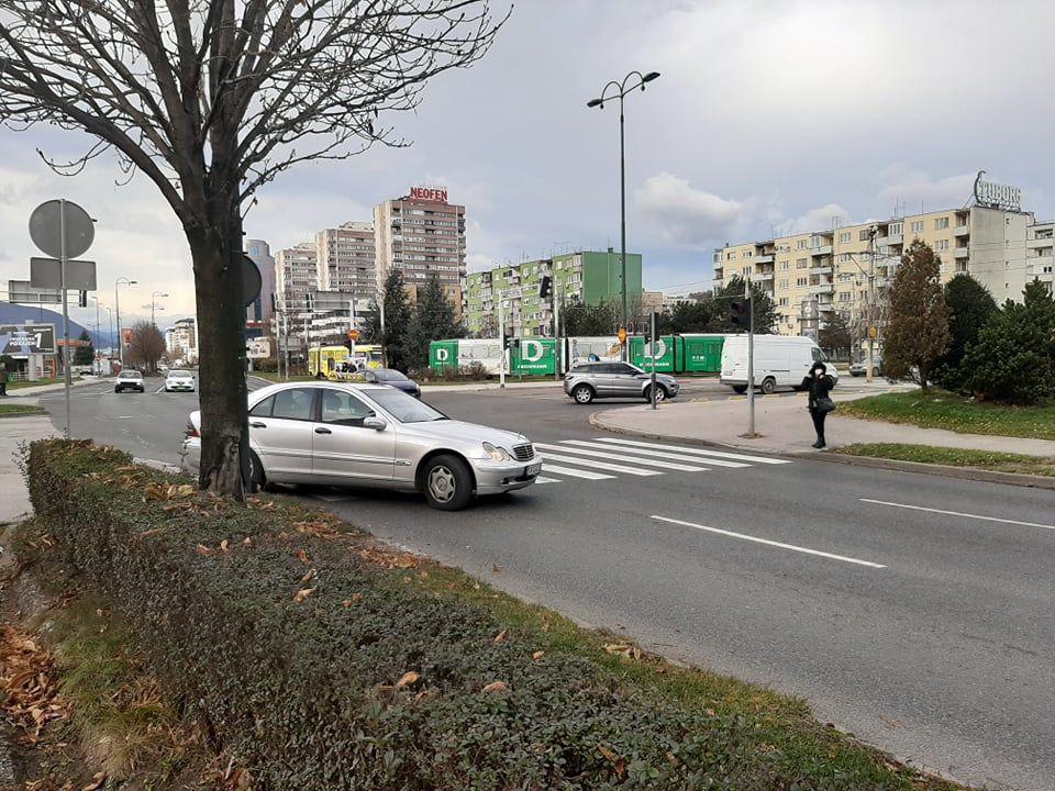 Tramvaji ne rade od Čengić-Vile do Mašinske škole, putnike prevoze autobusi