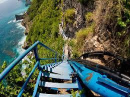 Strmim stepenicama do najljepše plaže na Baliju