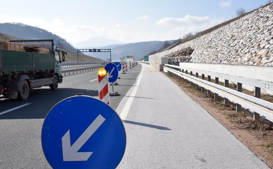 Novac za realizaciju projekta izgradnje dionica autoceste Medakovo – Poprikuše - Avaz