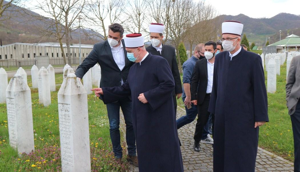 Reis Kavazović u Srebrenici: Svi džemati u RS funkcioniraju u miru