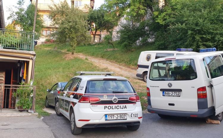 Policijske patrole na mjestu zločina - Avaz