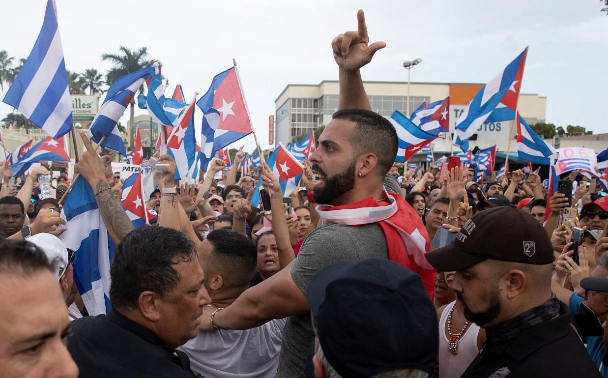 Protesti na Kubi - Avaz