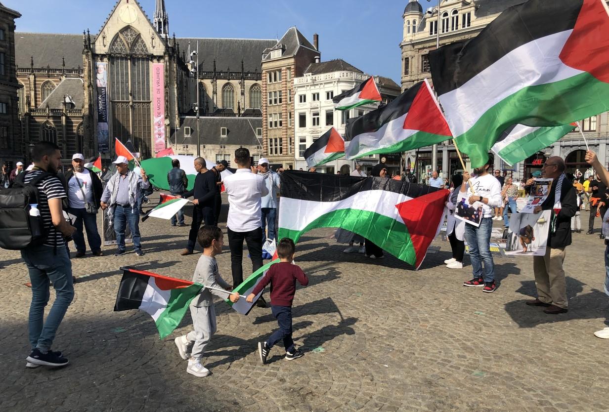 Protest solidarnosti sa palestinskim zatvorenicima održan je na Trgu Dam - Avaz