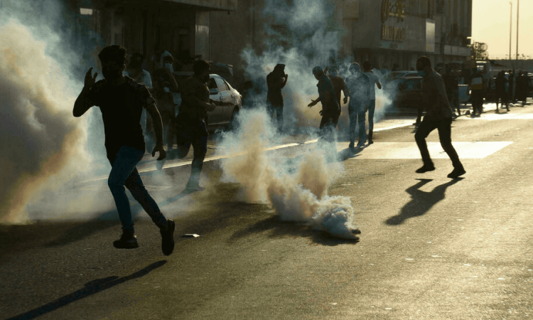 Policija je ispalila suzavac tokom jednog od skupova - Avaz