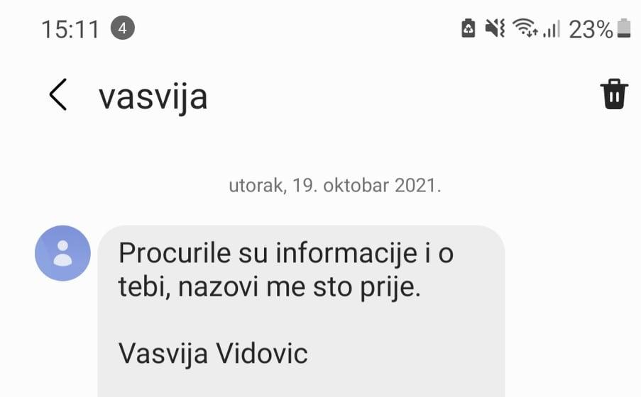 Poruka koju su dobili svi kontakti u mobilnom telefonu Vidović - Avaz