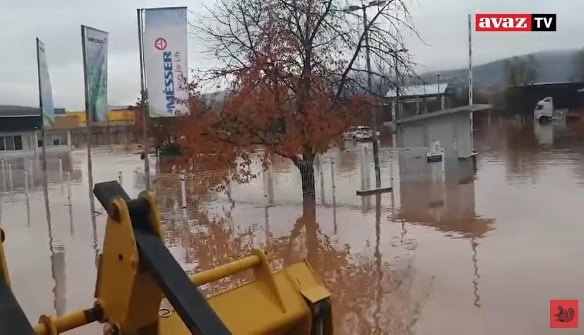 Poplavljena punionica - Avaz