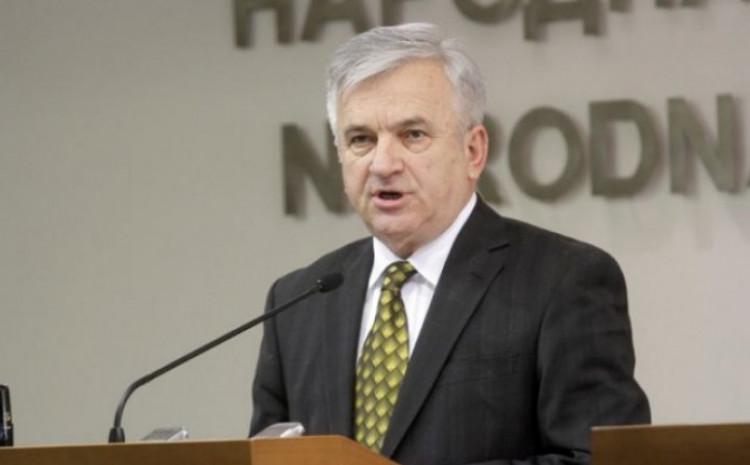 Čubrilović se povlači na dva mjeseca, dužnost preuzima potpredsjednica Stojičić