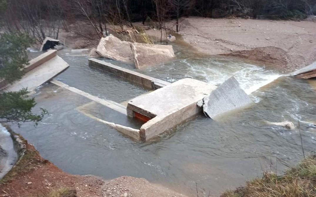 Pukla brana na jezeru kod Bosanskog Grahova - Avaz