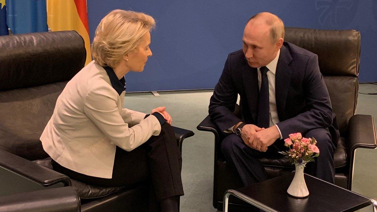 Ursula fon der Lajen i Putin na jednom od prethodnih sastanaka - Avaz