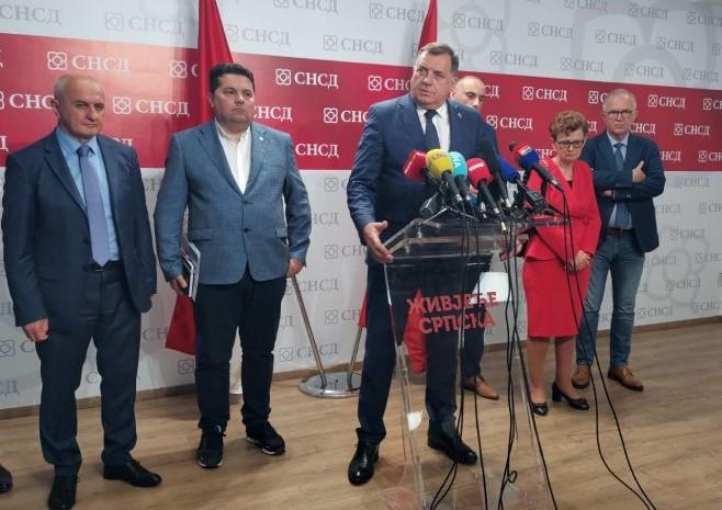 Pres-konferencija u Banjoj Luci: Dodik, Đokić i Stevandić se obraćaju javnosti