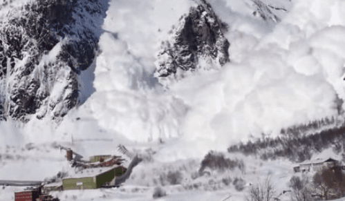 Odlomio se alpski glečer, četvero poginulih