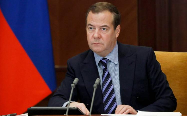 Medvedev: Do kraja godine cijena gasa i do 5.000 eura