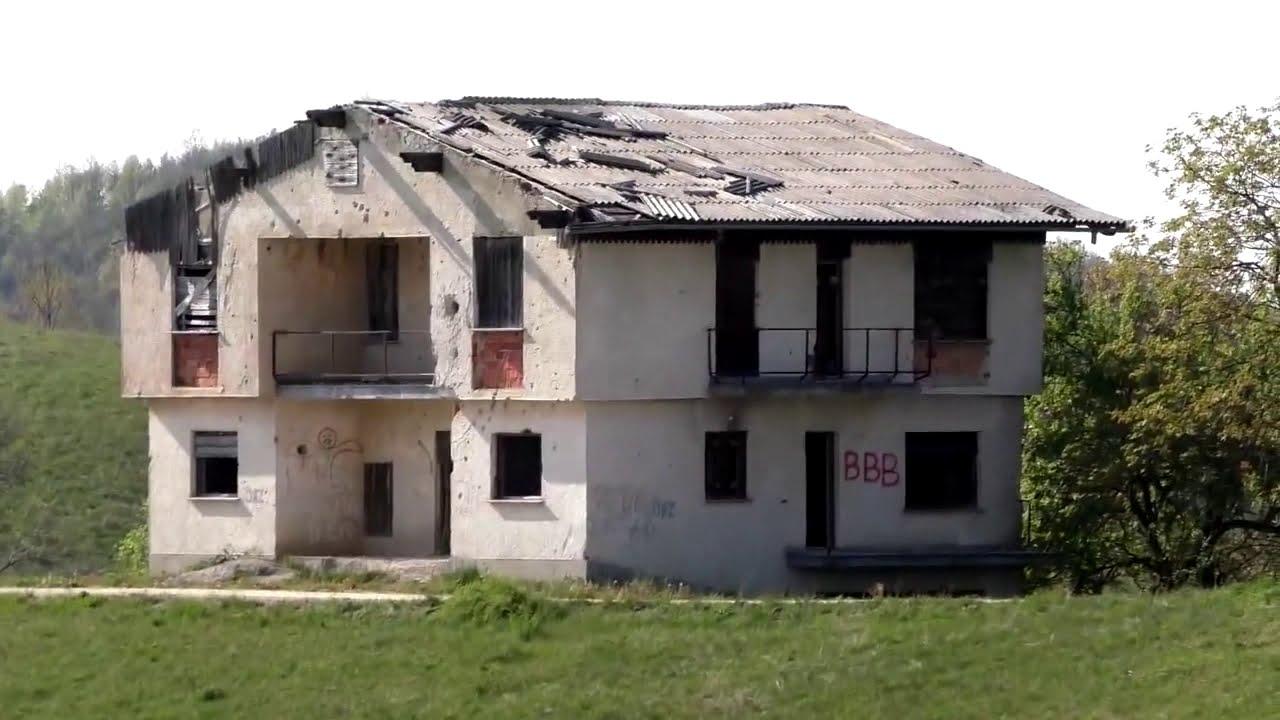 "Kuća duhova" u Todorovu  u kojoj su bili zarobljeni - Avaz