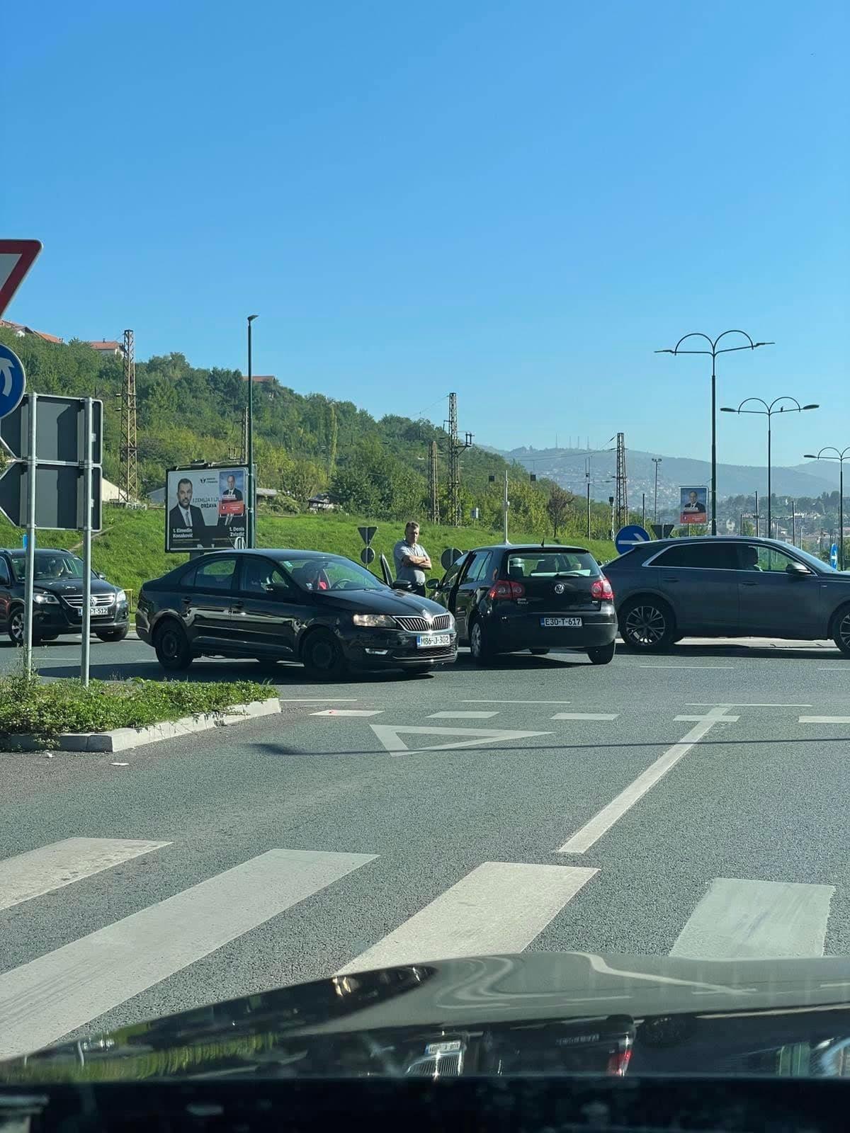 Kružni tok je veliki izazov za vozače u BiH: Ove fotografije su dokaz za to