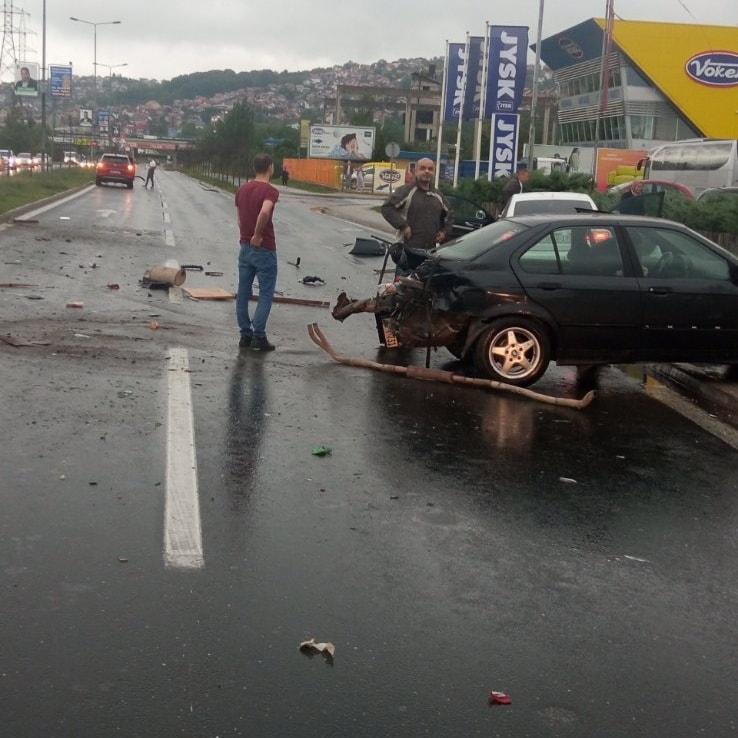 Saobraćajna nesreća na Stupu - Avaz