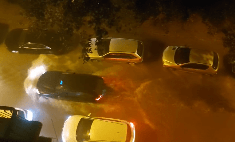 Potop u Rijeci: Ljudi zarobljeni u automobilima, jedan muškarac preminuo, oštećene i zgrade