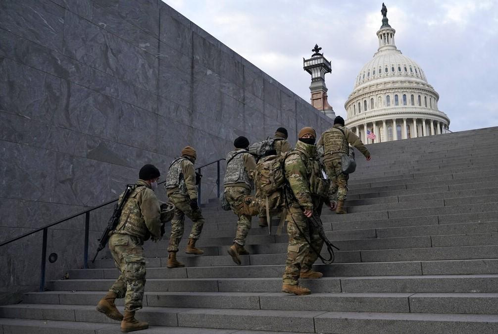 Nacionalna garda SAD-a se bori dok trupe odlaze bržim tempom