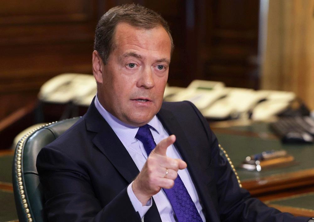 Medvedev: Tvrdi da je cilj demontaža političkog režima Ukrajine - Avaz