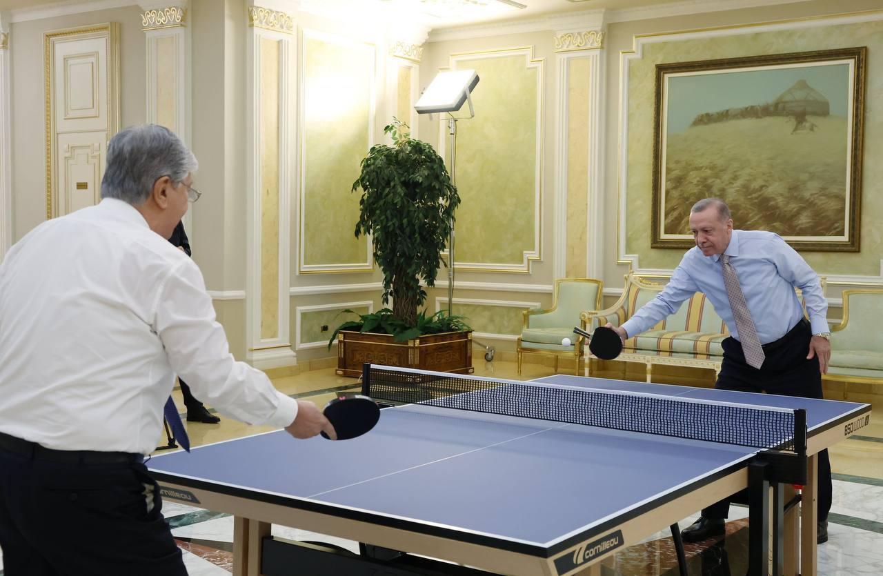 Tokajev i Erdoan zaigrali stoni tenis - Avaz