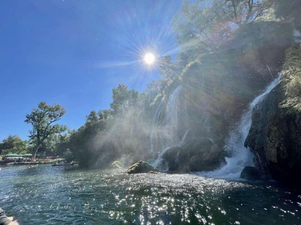 Više od 200.000 turista posjetilo vodopad Kravice u ovoj godini