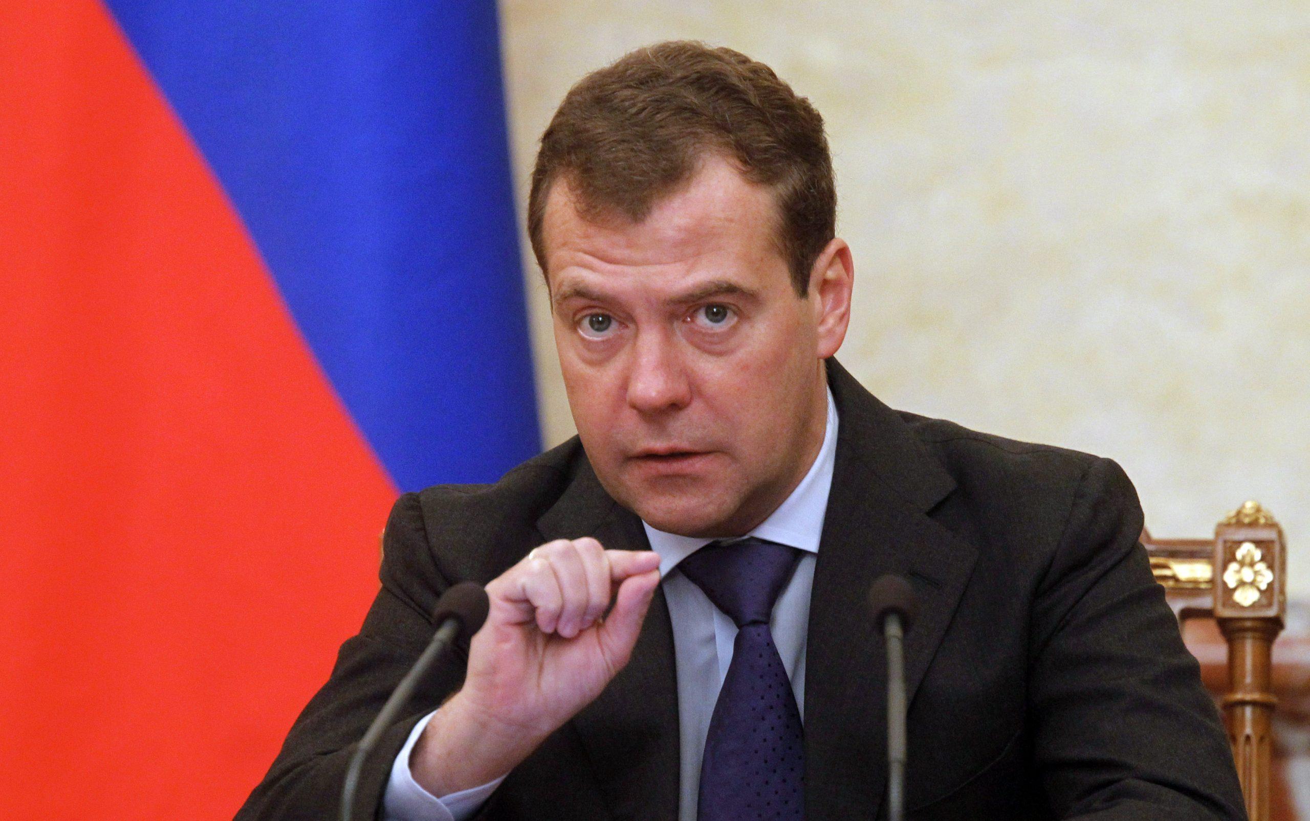 Medvedev: Ubrzavamo proizvodnju najmoćnijeg oružja